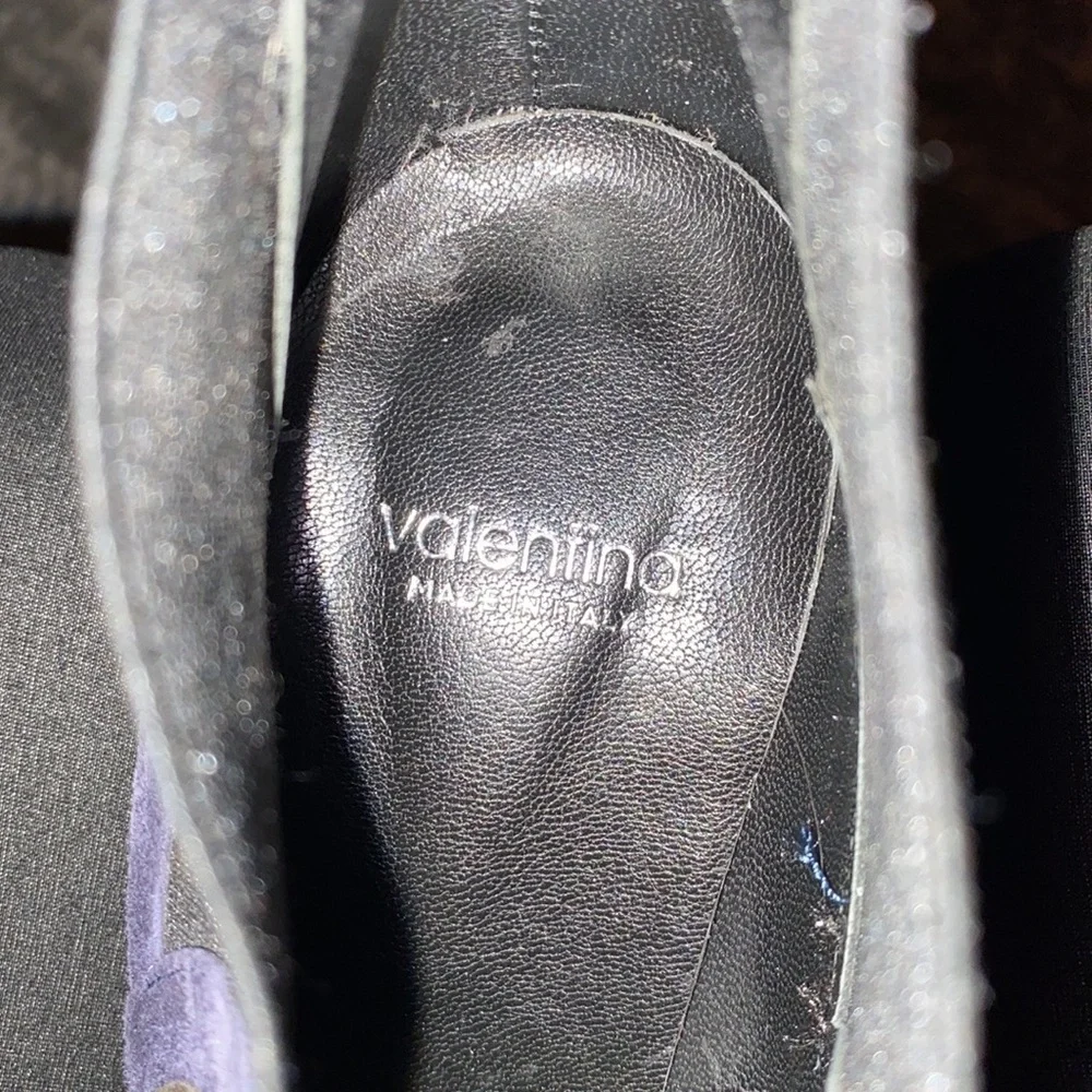 Vera Gamma Suede Ankle Boot - Picture 10 of 10